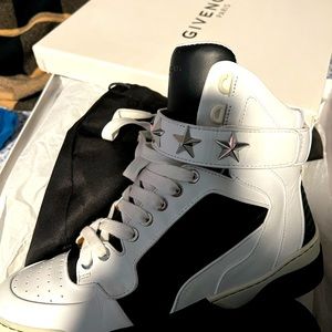 Size 39 Givenchy high tops . Fit like a womens 8.5/9 ! Barely worn!